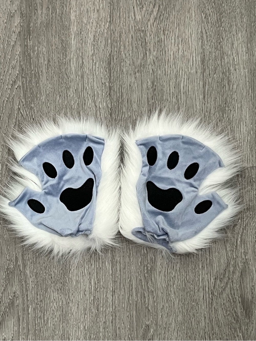 NWOT White Furry Animal Paw Gloves Mittens Blue Paw Pads Cosplay Costume